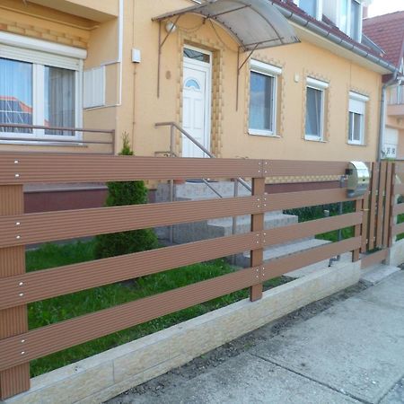 Palma Apartman Hajdúszoboszló Exterior foto